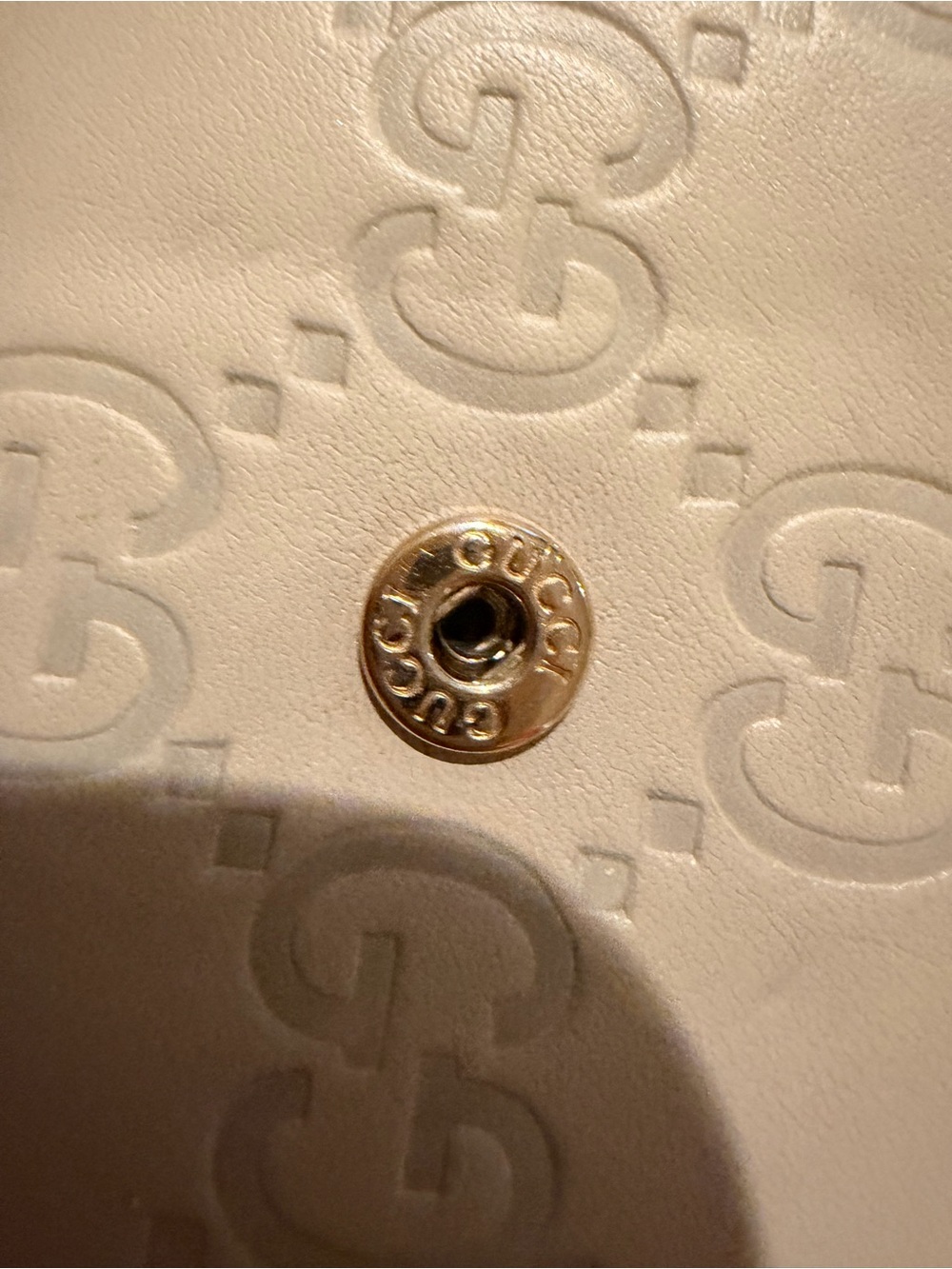 Gucci Cream Leather Wallet GG - Picture 6 of 8